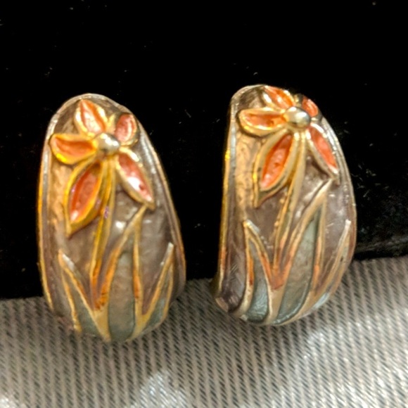 Vintage Floral Clip-on Earrings Pink Gold Silver - Picture 1 of 4